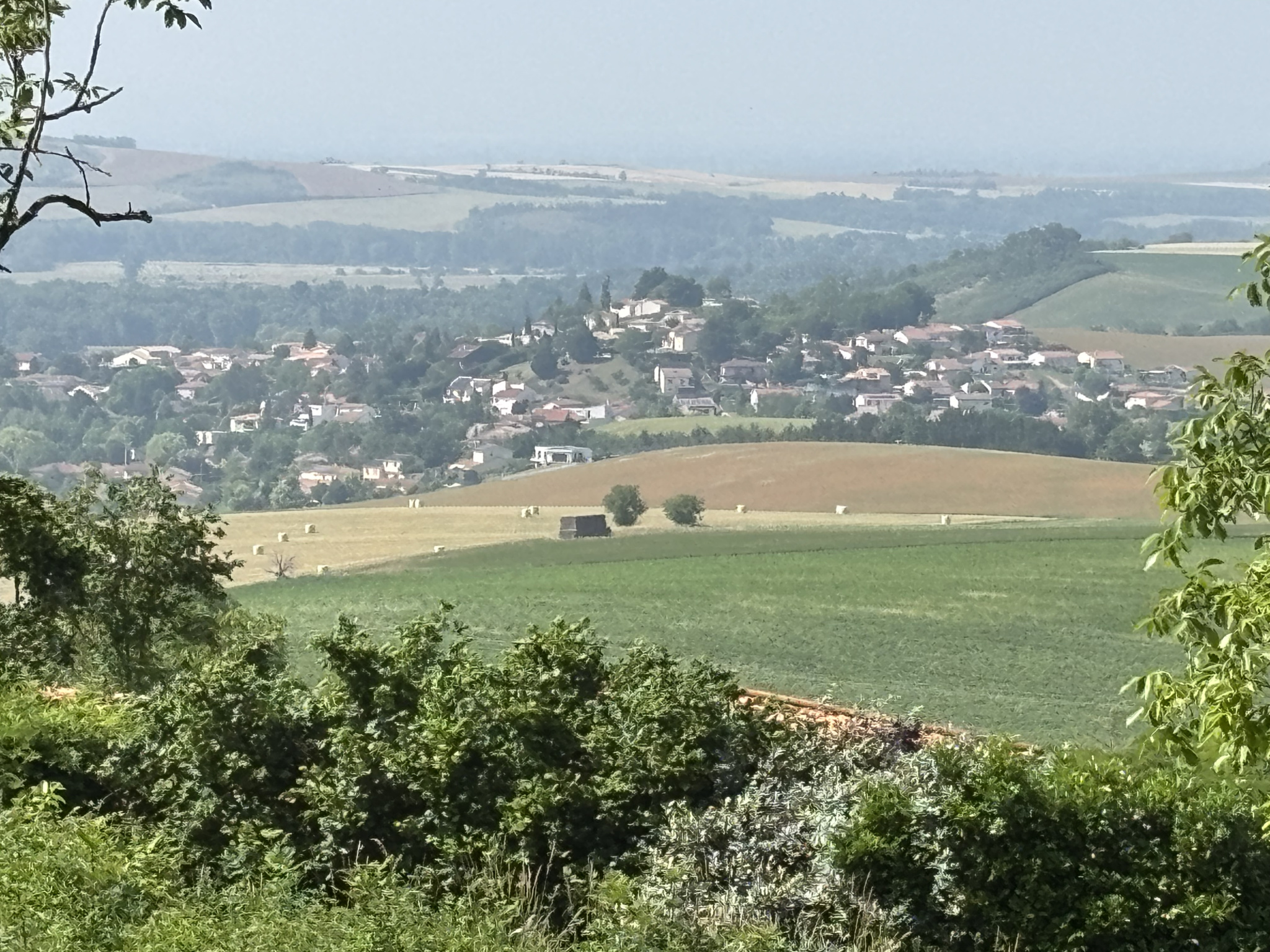 À VENDRE   4 TERRAINS CONSTRUCTIBLES À SAINT-GEORGES-SUR-ALLIER   PETIT LOTISSEMENT PRIVILÉGIÉ
