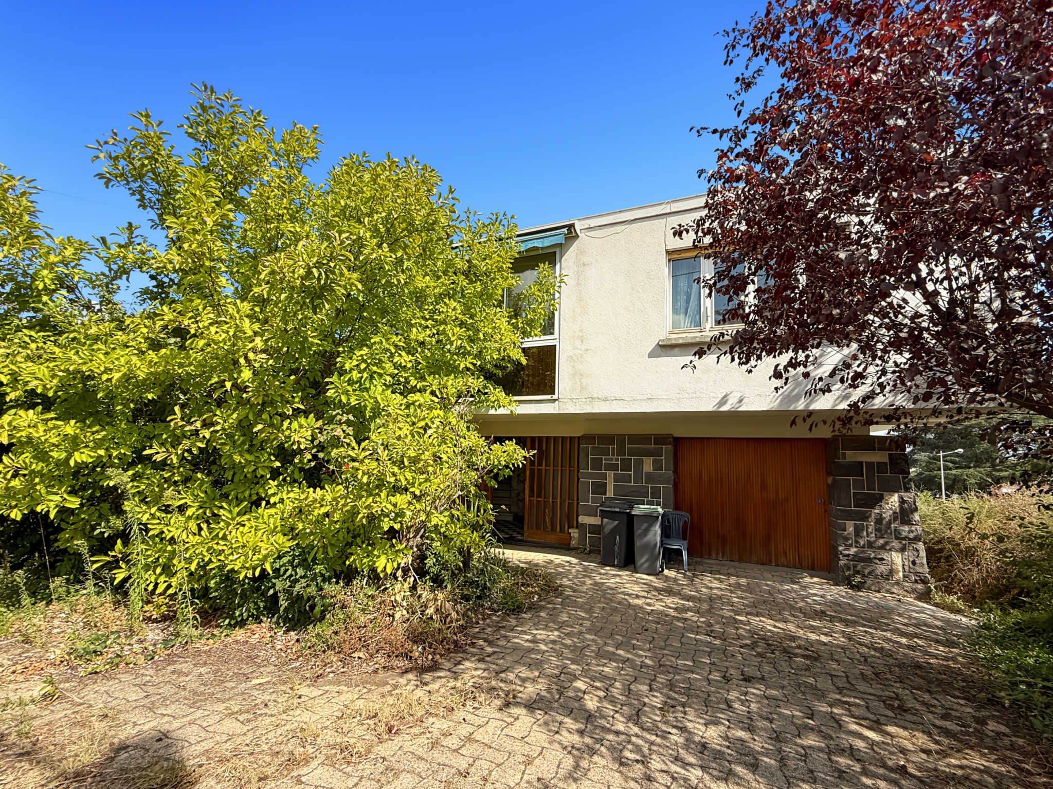 CÉBAZAT   MAISON FAMILIALE 5 PIÈCES   4 CHAMBRES   TERRAIN 615 M2   BEAU POTENTIEL